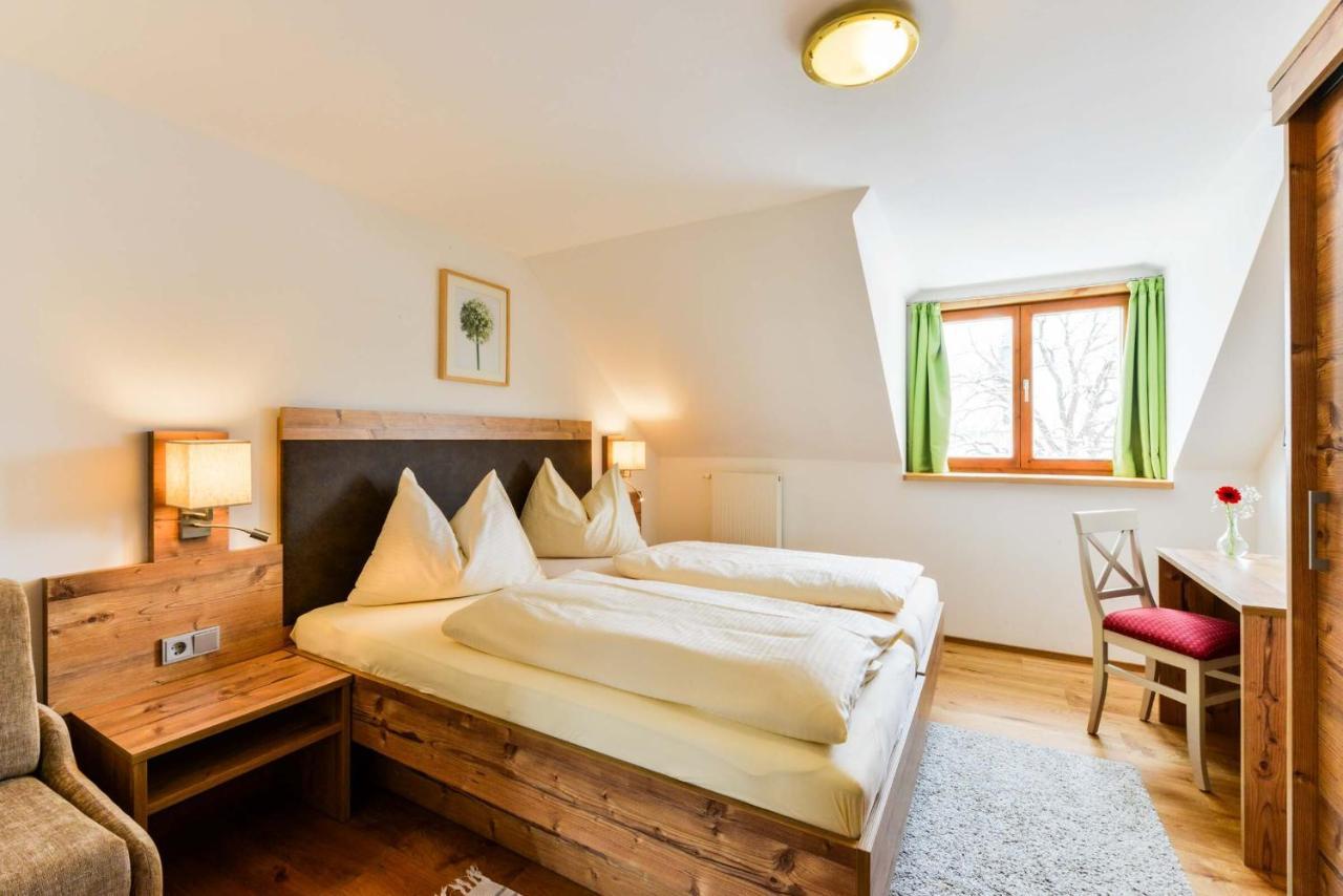 Wildsteig Landhotel Und Gasthof Kirchberger חדר תמונה